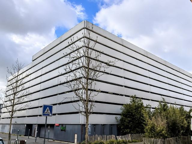 Parking/box 72 m²