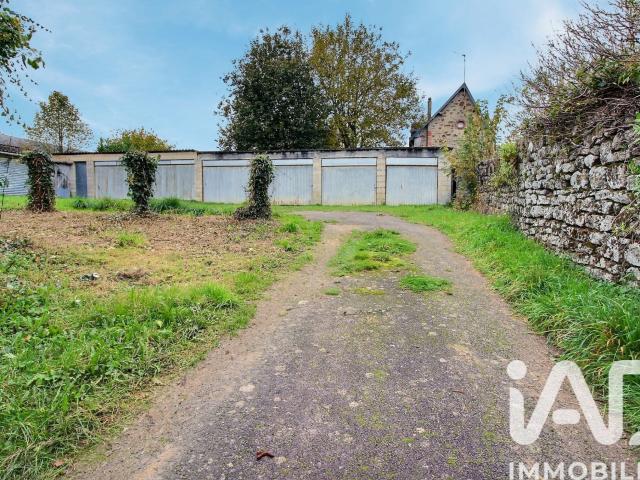 Parking/box 83 m²