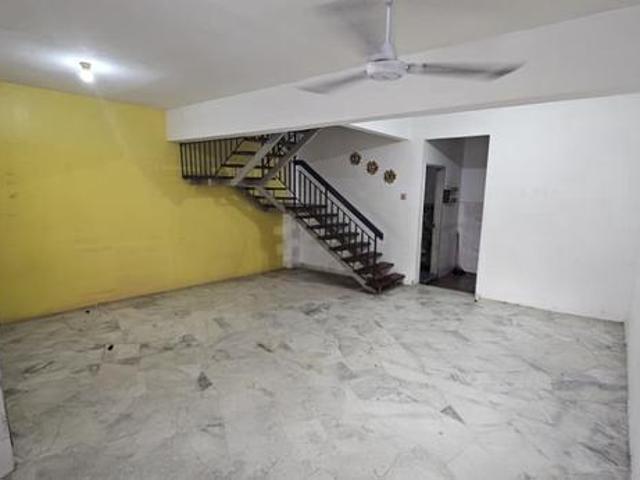 ParkingNice 2sty House Jalan Seroja Bukit Beruntung Rawang