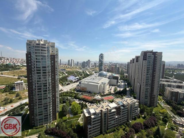 Parkoranda Yüksek Katta Göl Ve Orman Manzaralı Prestijli Daire