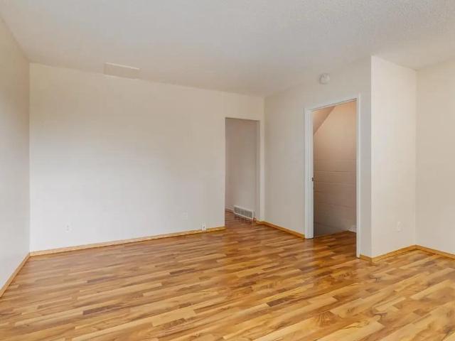 Parkland Townhomes 3 Bedroom Home for Rent at 225 Upland Dr Se, Medicine Hat, AB T1A 3N8 Marlborough Norwood