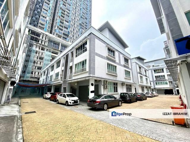Parklane Commercial Hub