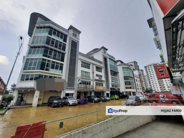 Parklane Commercial Hub