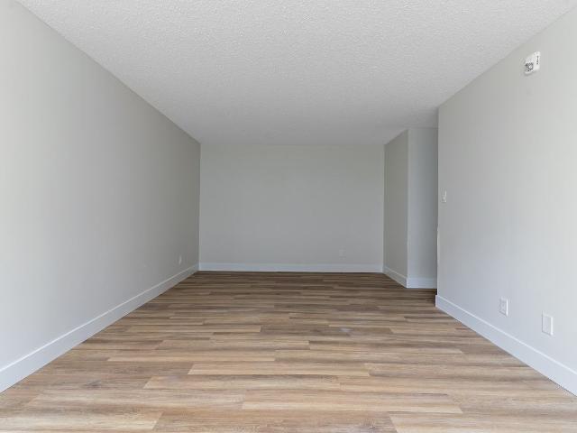 Parklane Manor Apartments – 114 Street NW 1 Bedroom Apartment for Rent at 10630 114 St Nw, Edmonton, AB T5H 3J9 Queen Mary Park