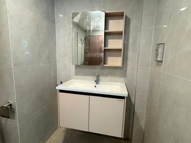 Parkshore D15, Condominium