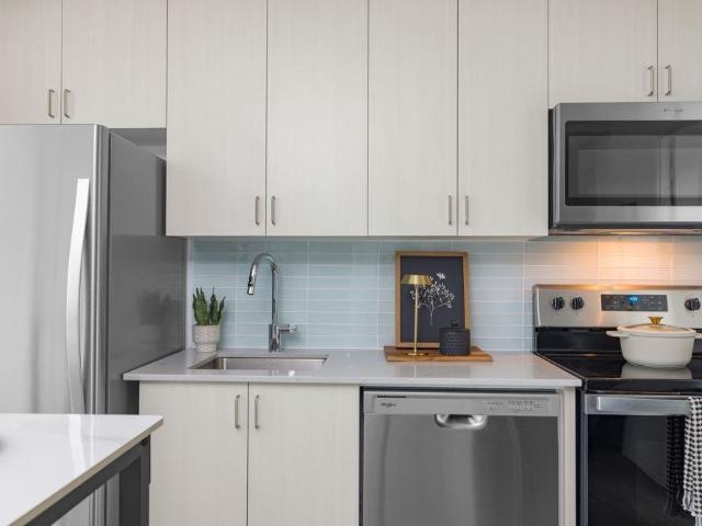 Parkside Square 1 Bedroom Apartment for Rent at 55 Smooth Rose Crt, Toronto, ON M2J 0G7 Henry Farm