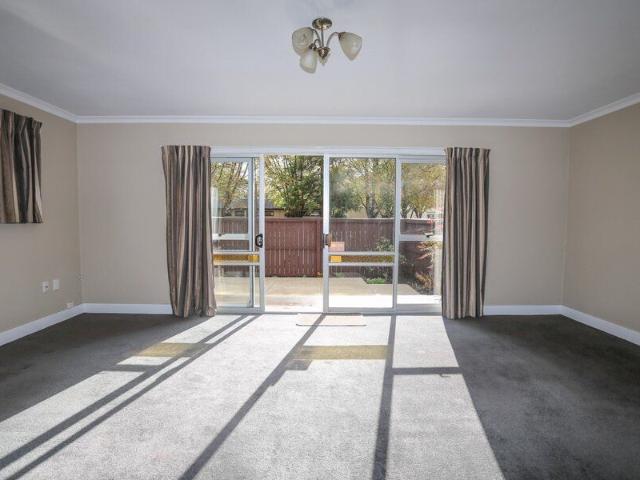 PARKSTONE ILAM – 5 BEDROOMS 2 BATHROOMS – STUDENT PROPERTY
