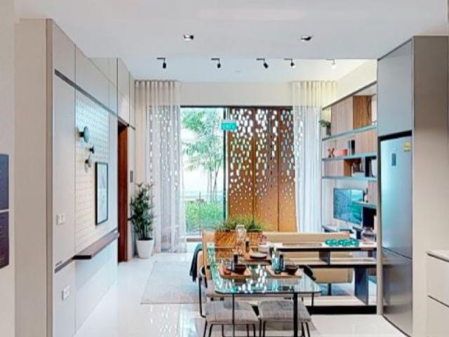 Parksuites Condominium For Sale, $1,980,000, 2 Bed 1 Bath 786 sqft $2,519.00 psf