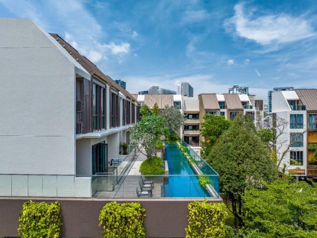 Parksuites Condominium For Sale, $2,635,366, 2 Bed 2 Bath 1,098 sqft $2,400.00 psf