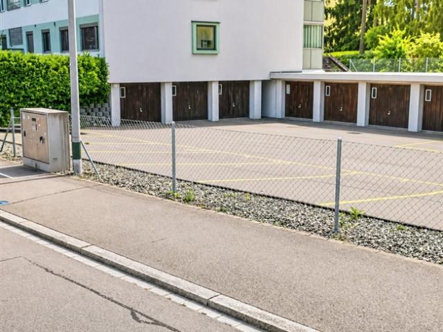 PARKPLATZ AN ZENTRALER LAGE