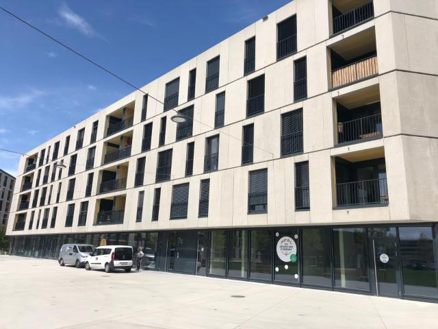 Parkplatz ist im zweiten Keller für den 1. Juni zu mieten