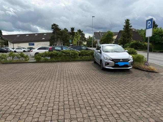 Parkplatz zu vermieten