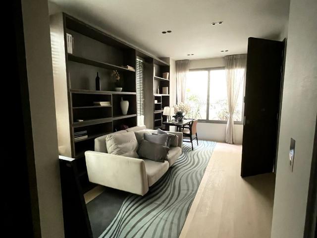 Parkwood Collection D19, Terrace