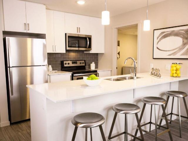 Parkwood Place 2 Bedroom Apartment for Rent at 772 Paisley Rd, Guelph, ON N1K 0C3 Parkwood Gardens
