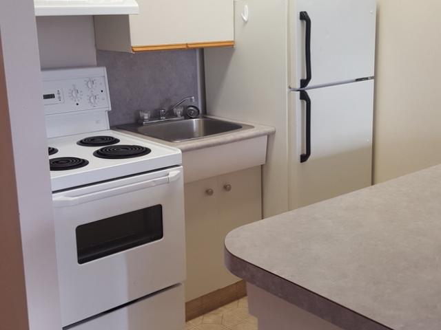 Parkwood Square Bachelor [object Promise] for Rent
