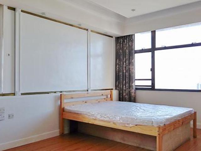 PARKWAY COURT TWR A 寶威閣 A 座