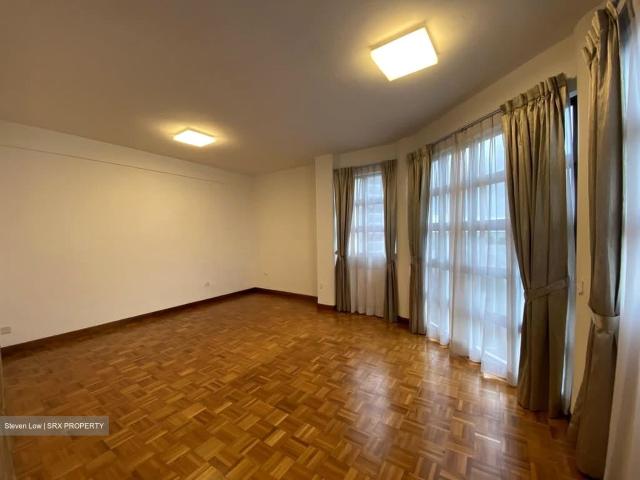 Parkway View D15, Apartment