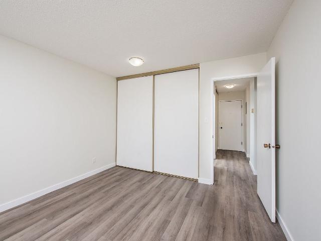 Parkview Estates Apartments 1 Bedroom Apartment for Rent at 7607 172 St Nw, Edmonton, AB T5T 2P8 Callingwood North