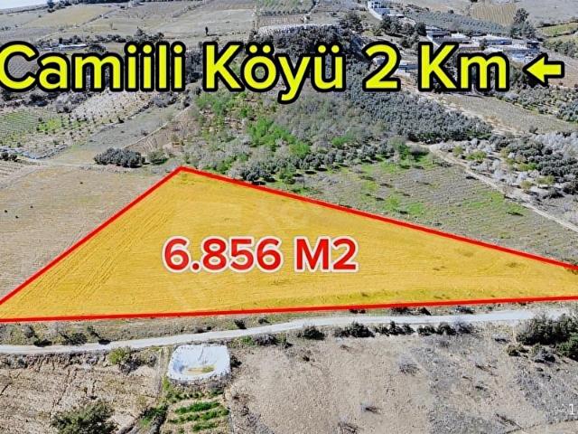 PARLA'DAN CAMİLİ'DE TEK TAPU YATIRIMLIK FIRSAT ARSA