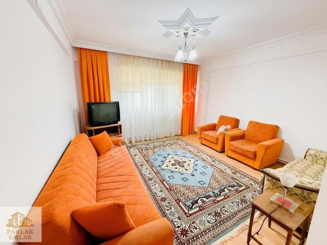 Parlak'tan Merkez'e Yakın 2+1 Eşyalı Ara Kat İçi Temiz Daire^