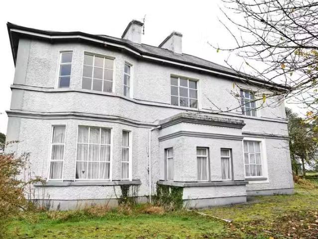 Parochial House, Frenchbrook, Kilmaine, Shrule, Co. Mayo, F31P.