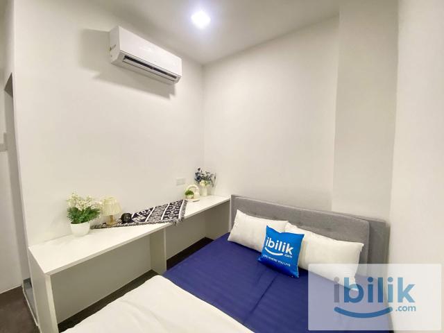 Paroi Seremban Queen Bed Room attached with Washroom One Month / Zero / Flexible Deposit Move in Ready