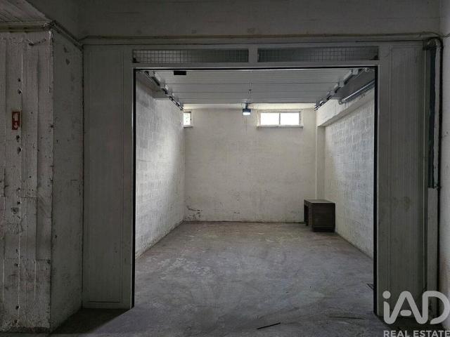 Parque de Estacionamento / Garagem / Box em Albufeira e Olhos de Água de 450 m²