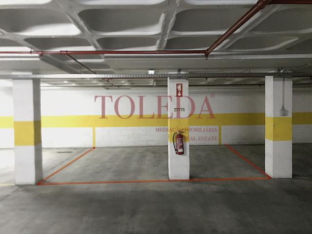 Parqueamento com 26m2 próximo do Aeroporto