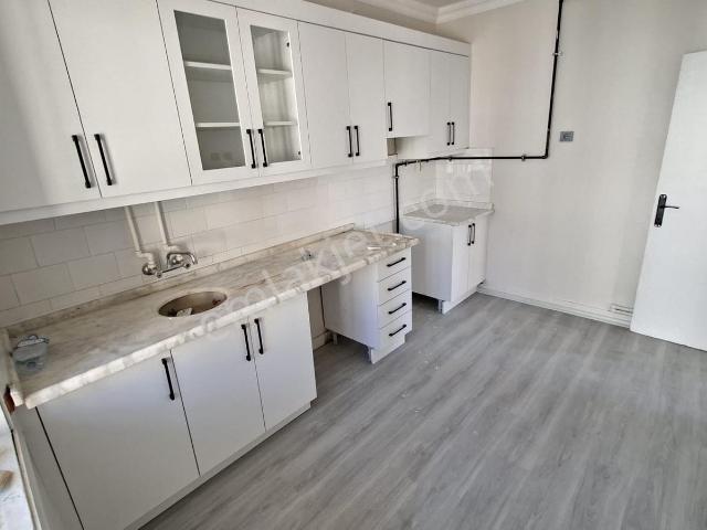 Parsana Stad Yanında Arakat İçi Yenilenmiş Kiralık 3+1 Daire