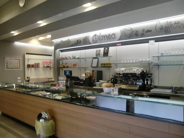 Pasticceria in vendita a Monza