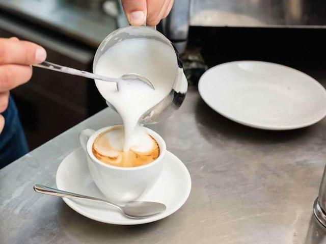 Pasticceria in vendita a Piacenza