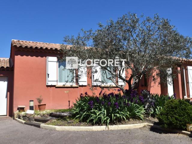 PAS DE TRAVAUX pour cette VILLA proche du lac de Saint Cassien à Montauroux 4 pièce s 100 m2 avec un grand garage et une piscine