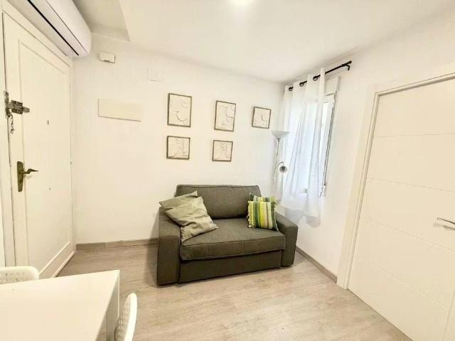 Pasaje de Pradillo, Madrid, Community of Madrid 28002