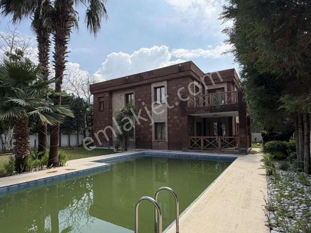 Pascha Emlak'tan Güzelçamlı'da 5+1 Özel Yapım Satılık Lüks Villa