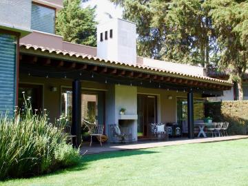 Paseo de los Manzanos