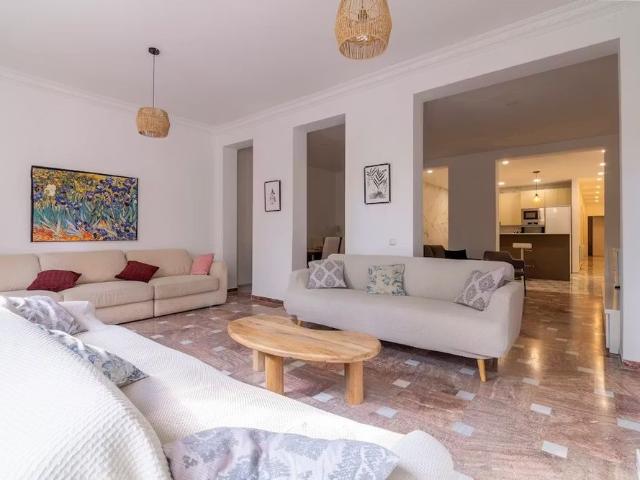 Paseo del Prado, Madrid, Community of Madrid 28046