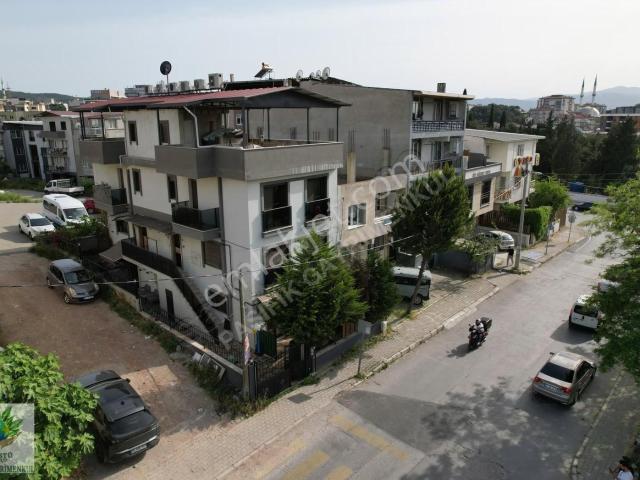 Pasifikten Buca Adatepede Satılık 3+1 2 Tripleks Geniş Villa