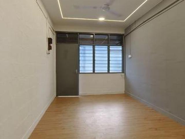 Pasir GudangTaman Air BiruLow Cost Flat1st FloorRenovated