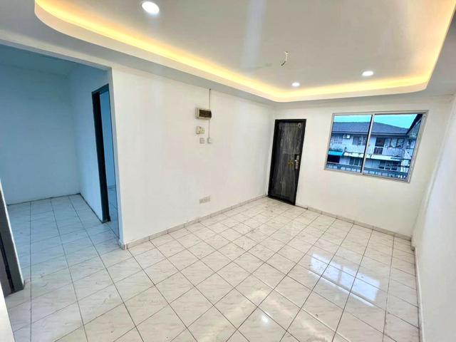 Pasir Gudang Flat Cendana Tingkat 4 2Bilik Tidur Full Loan Cheap