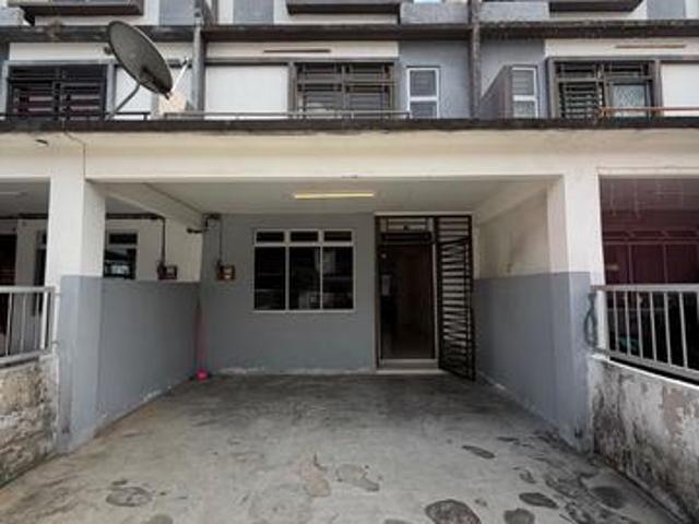 Pasir Gudang Taman Scientex 25 Storey Landed House For Rent