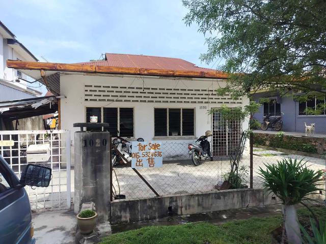 Pasir Pinji Bungalow for Sale NonBumi Lot Commercial Potential