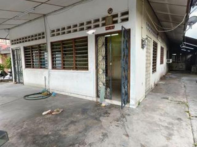 Pasir Pinji Single Storey Bungalow Village House For Sales