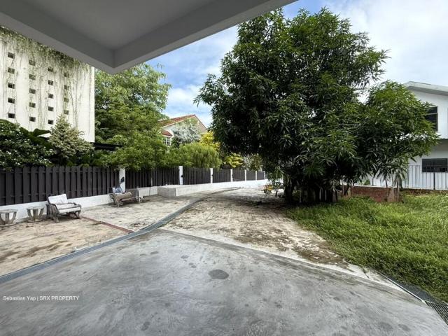 Pasir Ris Beach Park D18, Detached