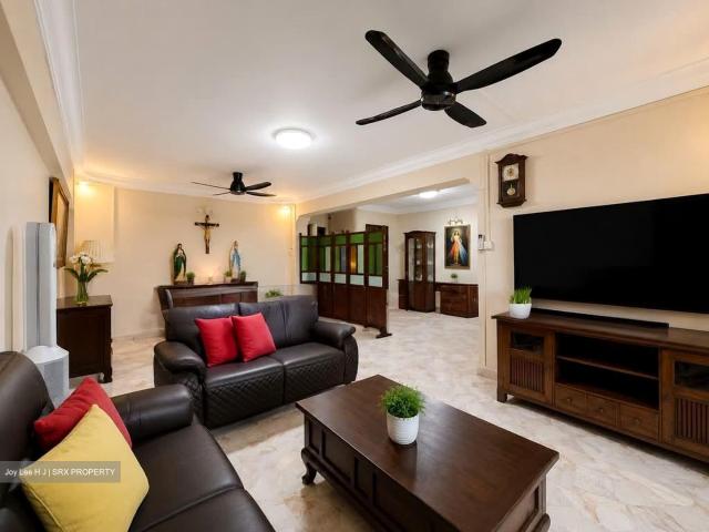 Pasir Ris Drive 4 Pasir Ris, HDB Executive