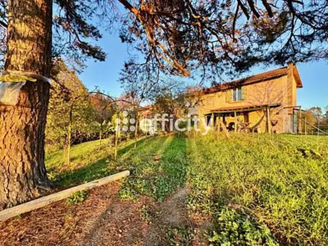 Paslières 63290 Achat / Vente maison 11 pièces t11 jardin terrasse