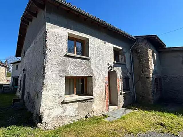 Paslières 63290 Achat / Vente maison 4 pièces t4 au dernier étage