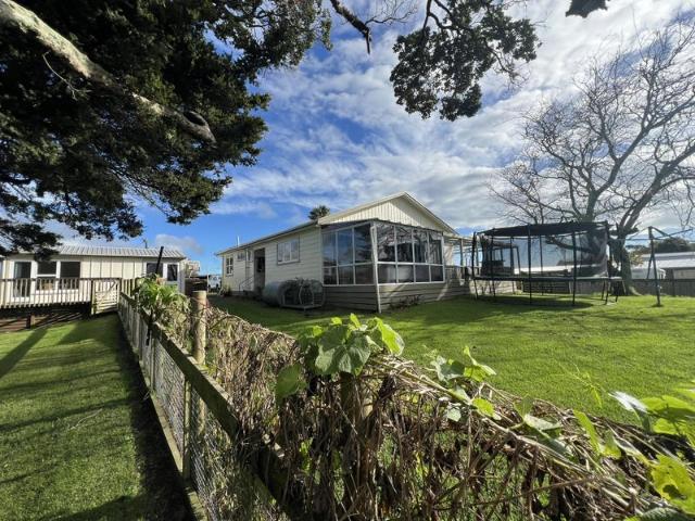 patumahoe, 4 bedrooms