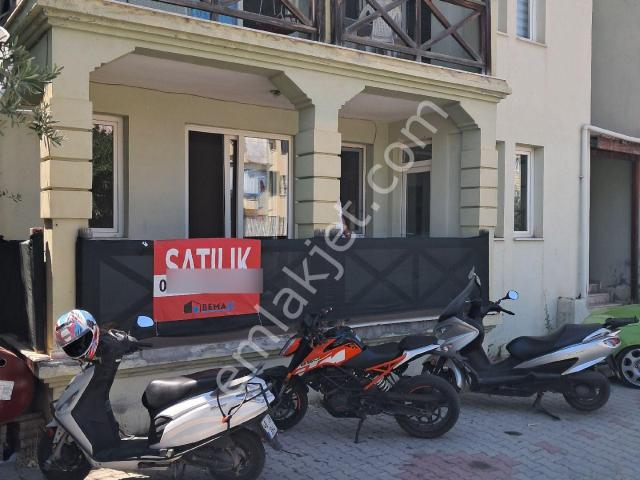 Patlangic Mah Pazaryerınde Satılık 2+1 Kapalı Mutfak Daire Anayol Ustunde