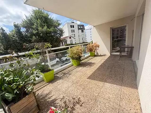 Pau 64000 Achat / Vente appartement 2 pièces t2 terrasse parking