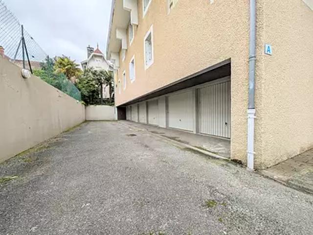 Pau 64000 Achat / Vente parking au dernier étage